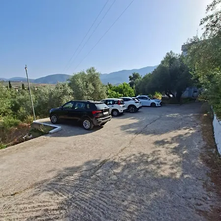 شقة Alexander سبارتيا